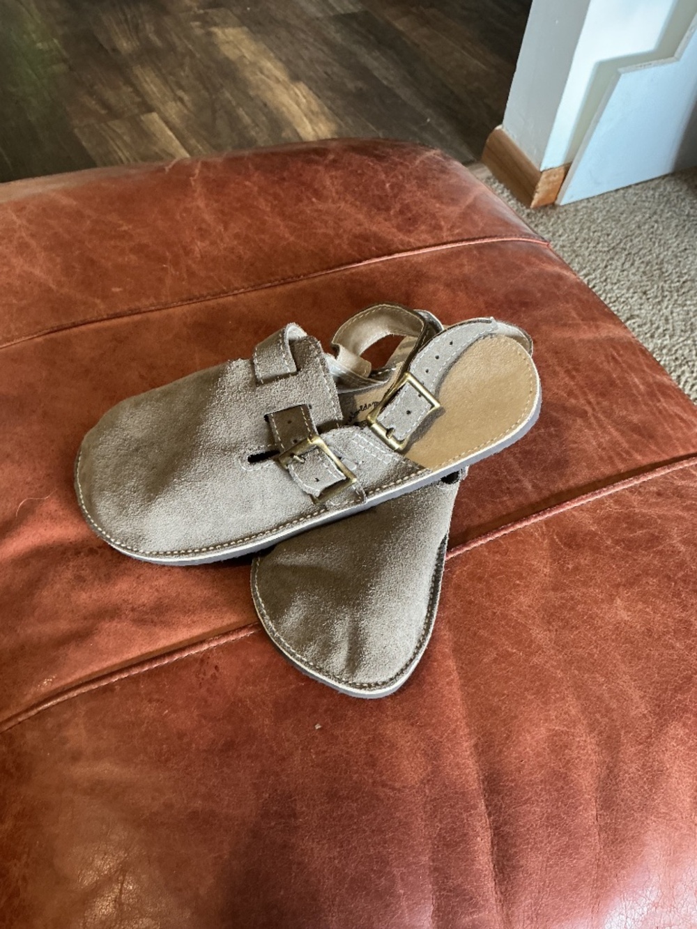 Handmade barefoot leather clogs - Picture 5 of 7